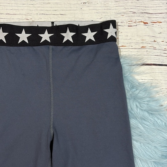 Show Me Your Mumu Moves Rozaline Star High Waist Gray Leggings - Picture 5 of 7